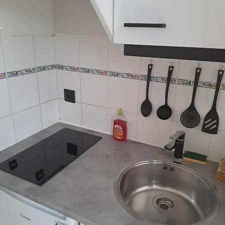 Apartment Studio Climatise Box 5 G Residence Odalys Saint Loup, Piscine ,Parking Prive Et Superette 25 Agde